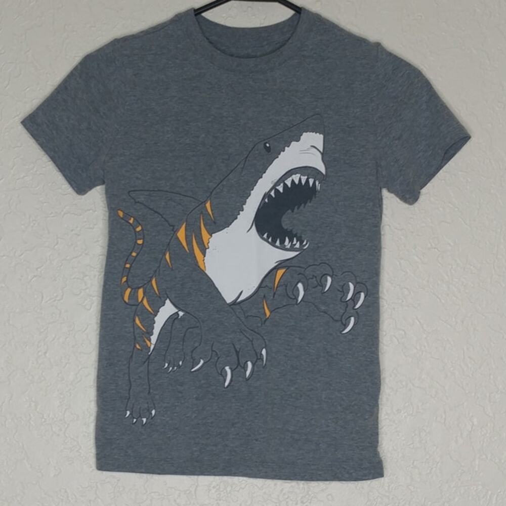 Cat & Jack Short Sleeve Graphic Shirt Size M (8/10) kid